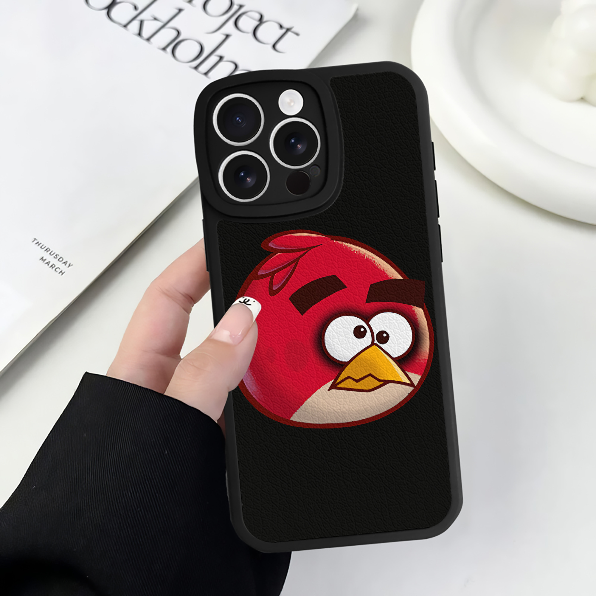 （画像用） Angry Birds アングリーバード 【iPhone 16シリーズ対応】シリコンスマホケース（レザー調） 材質：シリコン